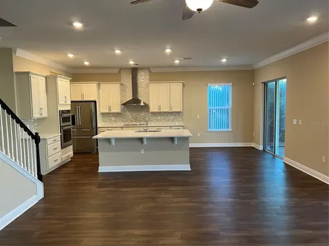 423 White Cotton Circle Oviedo FL 32765