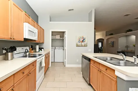 8134 Sun Palm Drive Kissimmee FL 34747