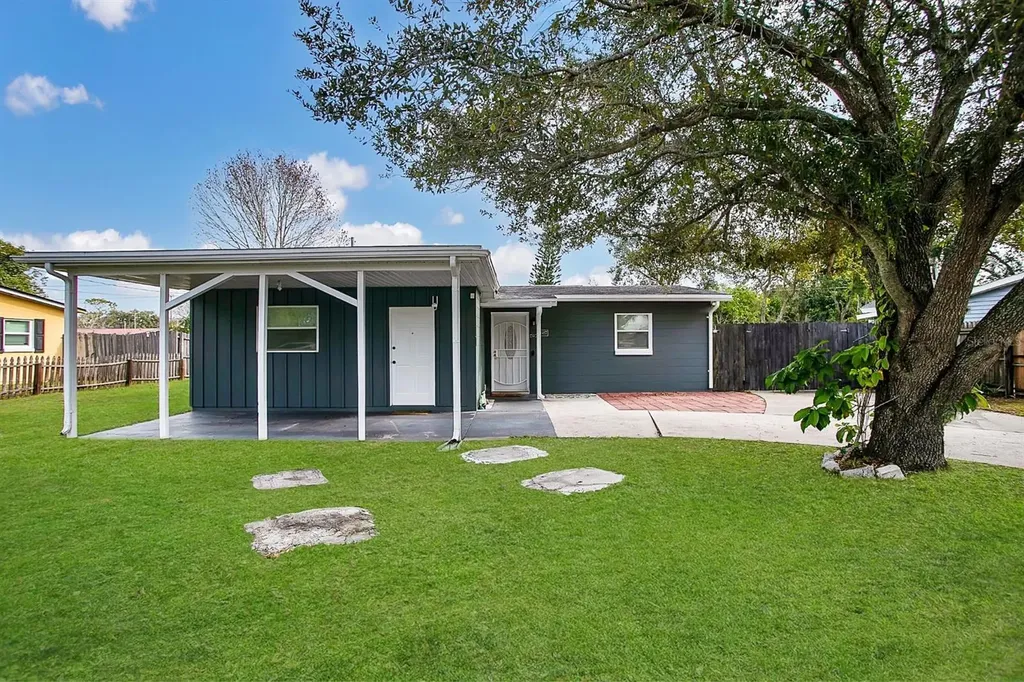 2617 Martina Avenue Kissimmee FL 34741