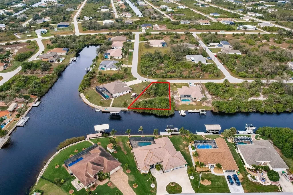 9462 Wacker Terrace Port Charlotte FL 33981