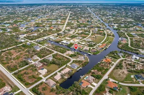 9462 Wacker Terrace Port Charlotte FL 33981