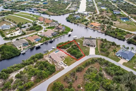 9462 Wacker Terrace Port Charlotte FL 33981