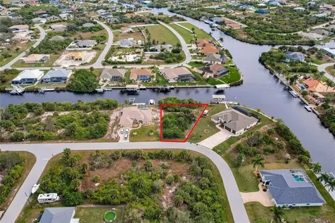 9462 Wacker Terrace Port Charlotte FL 33981