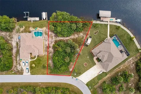 9462 Wacker Terrace Port Charlotte FL 33981