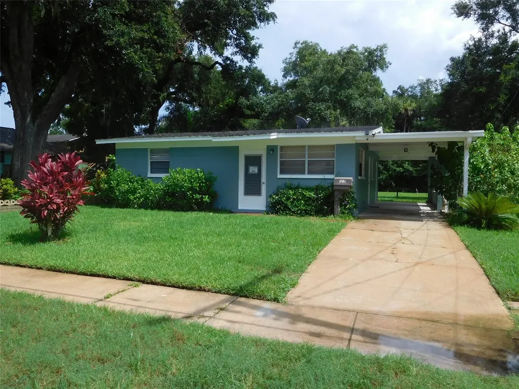 122 Oak Ridge Avenue Edgewater FL 32132