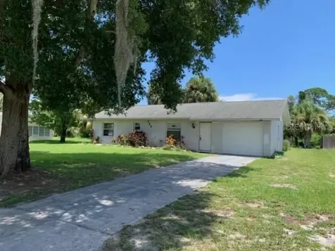 125 S Gaines Street Oak Hill FL 32759