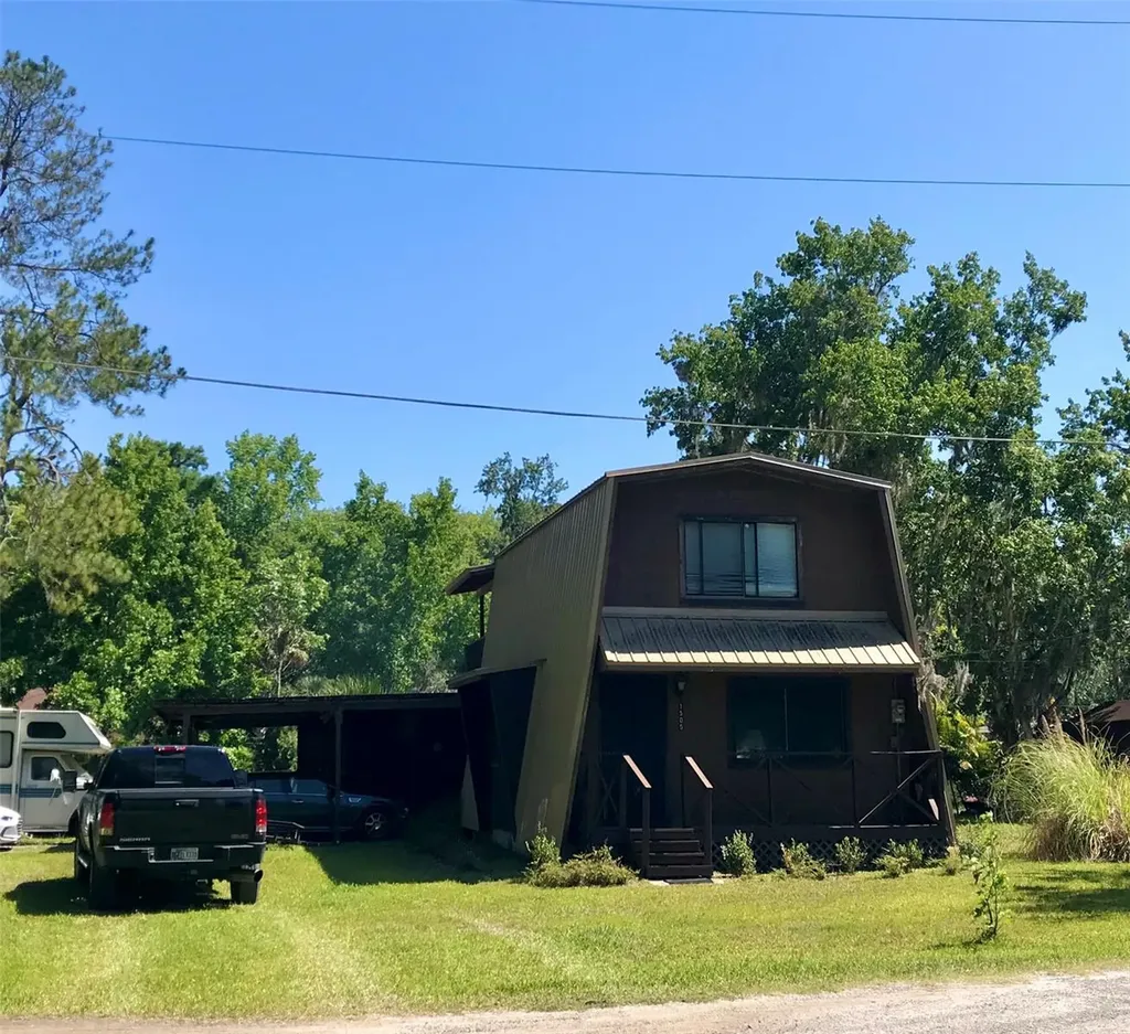 1505 Riveredge Court Astor FL 32102