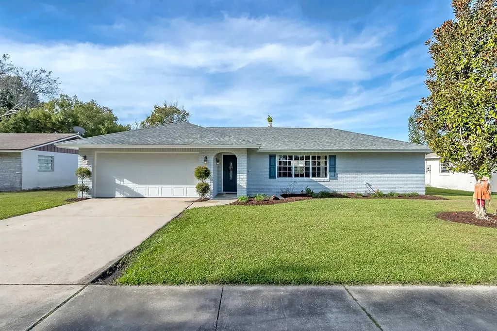 2964 Carriage Drive South Daytona FL 32119