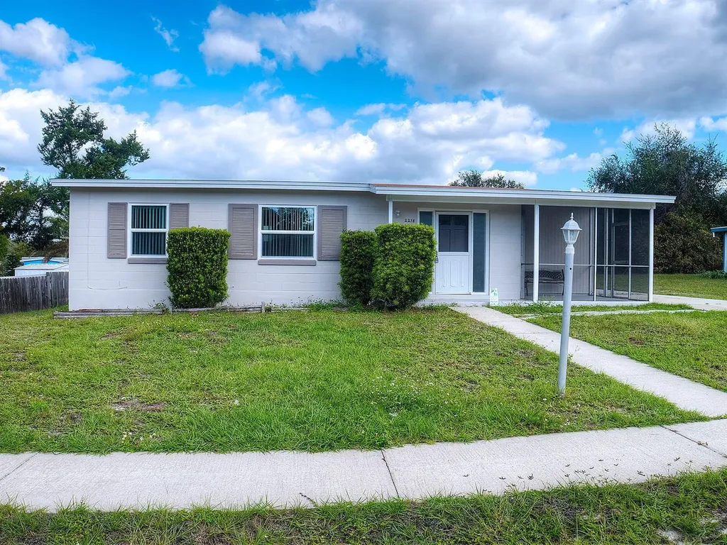 2278 W Dana Drive Deltona FL 32738