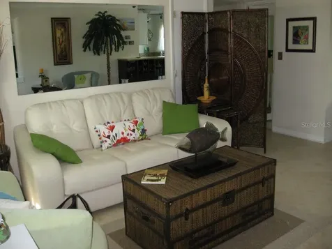 411 S Pine Street New Smyrna Beach FL 32169