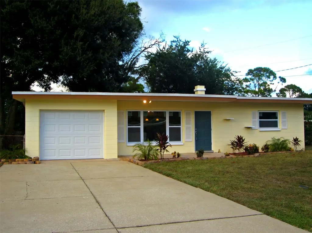 2233 Harvard Road South Daytona FL 32119