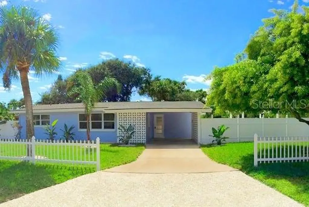801 E 2nd Avenue New Smyrna Beach FL 32169