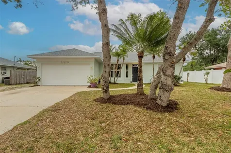 2215 Travelers Palm Drive Edgewater FL 32141
