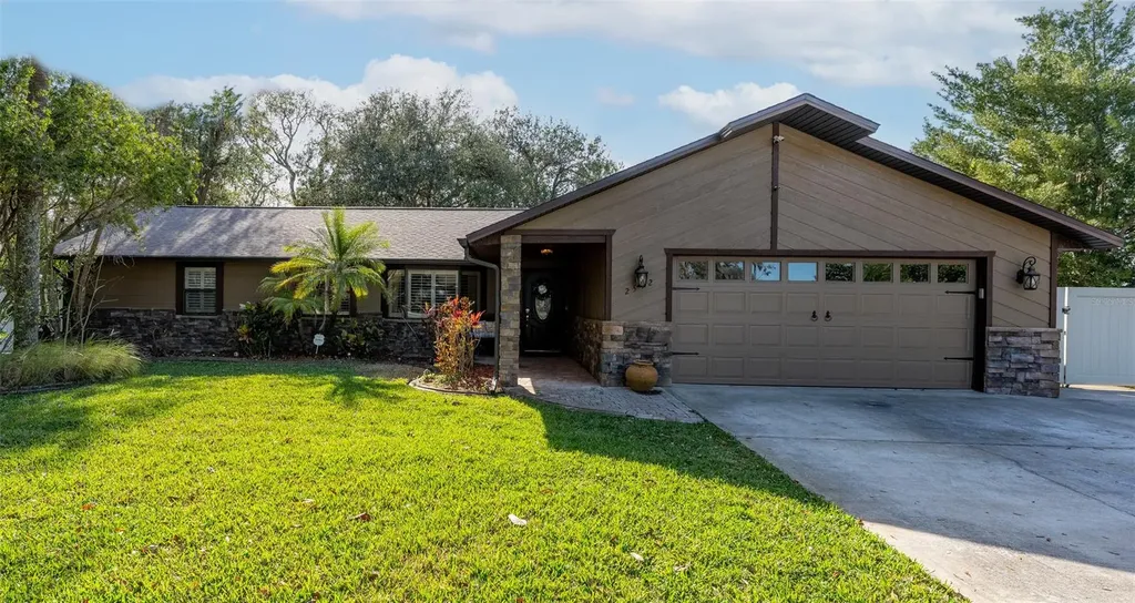 2512 Citrus Avenue South Daytona FL 32119