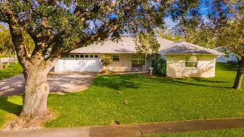1112 12th Street Edgewater FL 32132