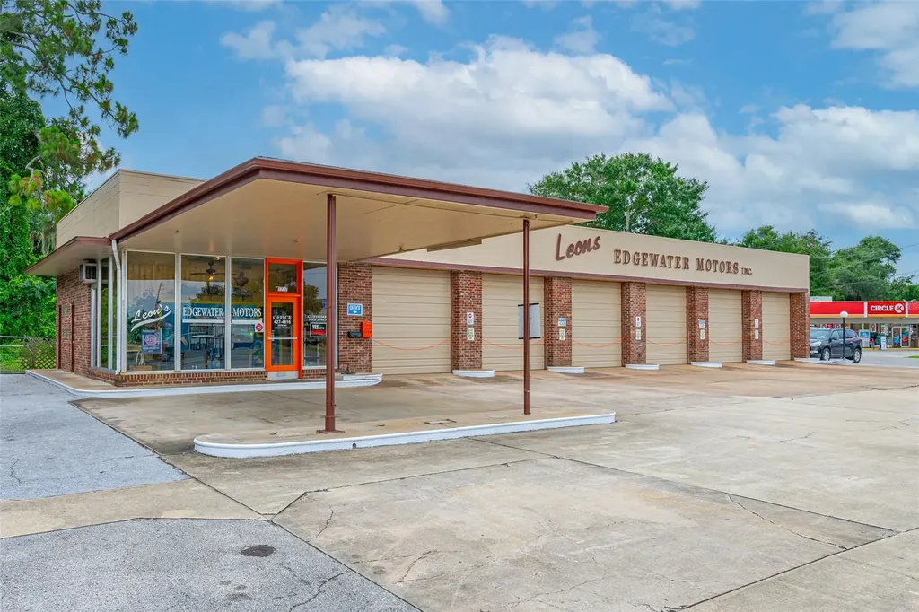 1737 S Ridgewood Avenue Edgewater FL 32132