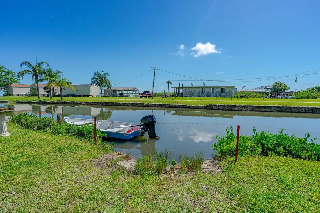 416 E Halifax Avenue Oak Hill FL 32759