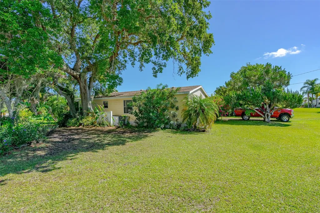 416 E Halifax Avenue Oak Hill FL 32759