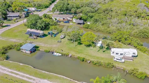 416 E Halifax Avenue Oak Hill FL 32759