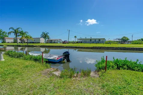 416 E Halifax Avenue Oak Hill FL 32759