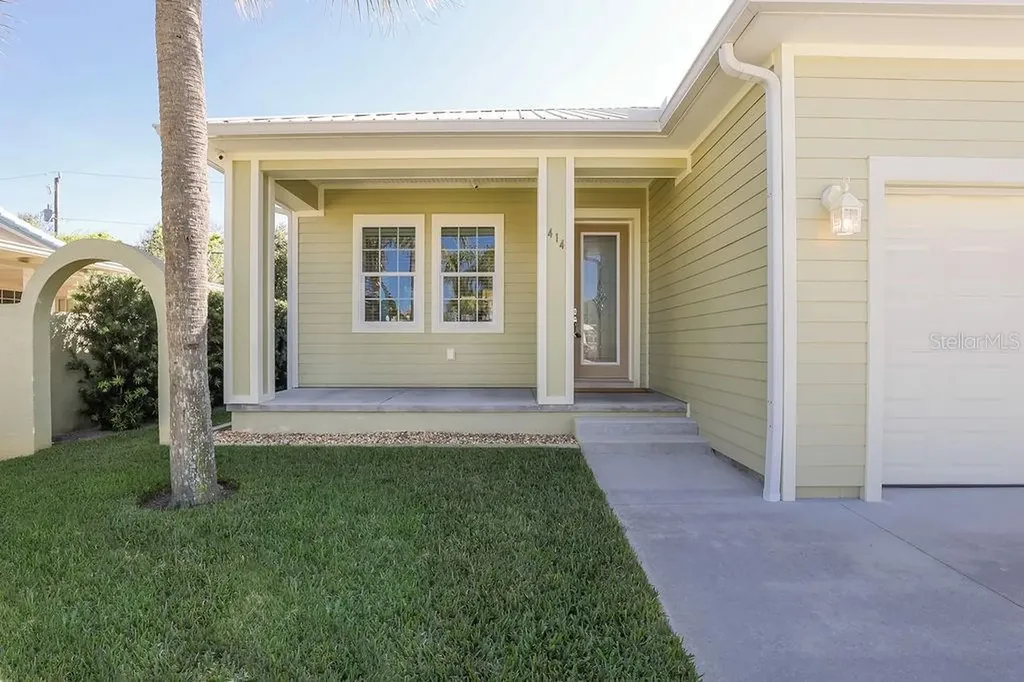 414 Poinsettia Road Daytona Beach FL 32118