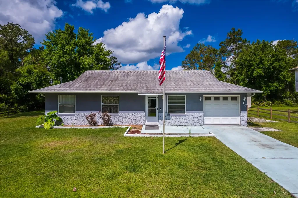 18 Ziegfeld Place Palm Coast FL 32164