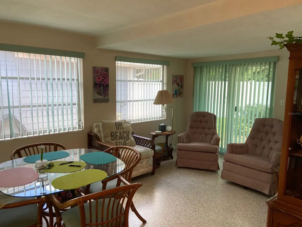 814 E 10th Avenue New Smyrna Beach FL 32169