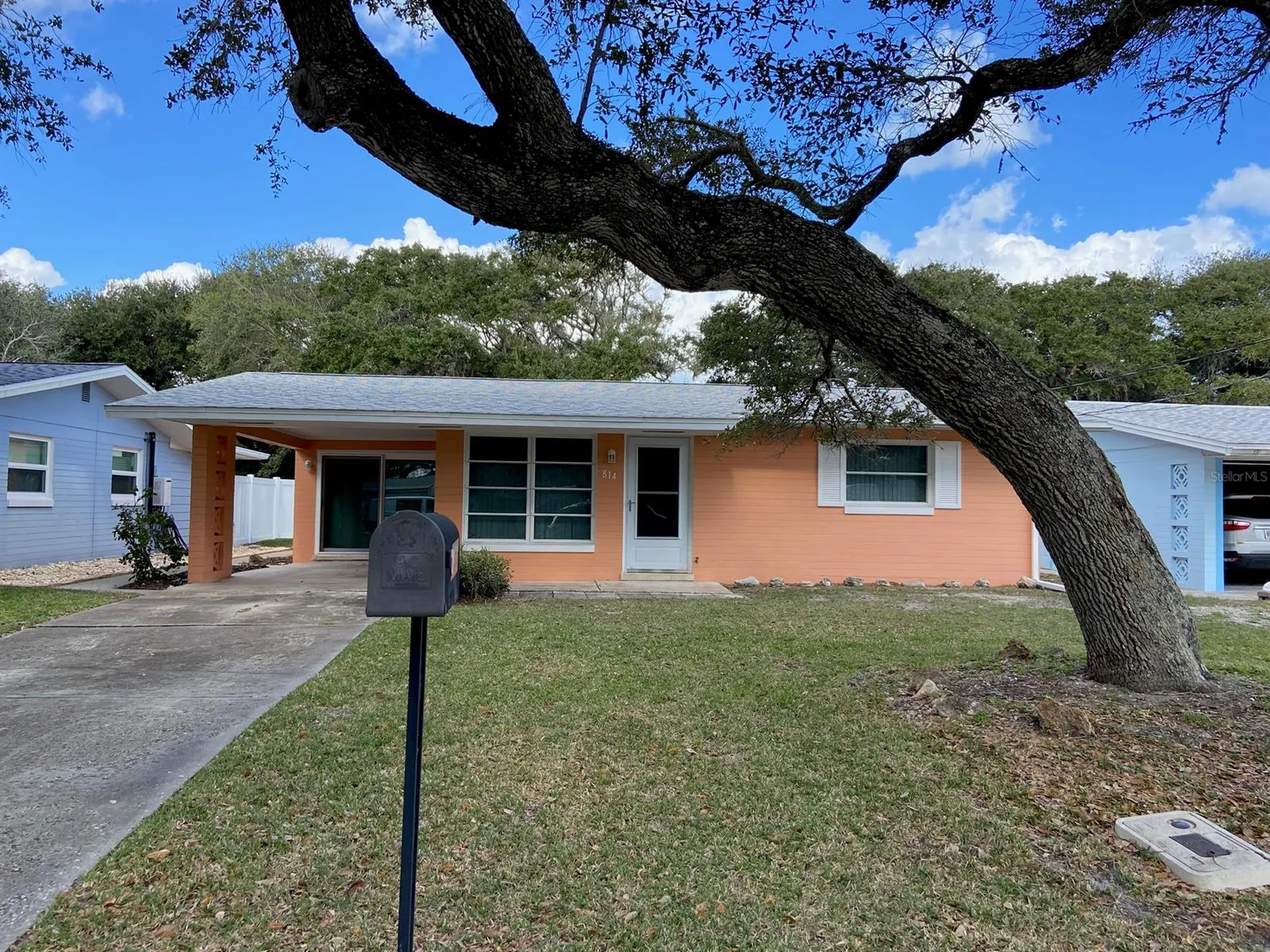 814 E 10th Avenue New Smyrna Beach FL 32169