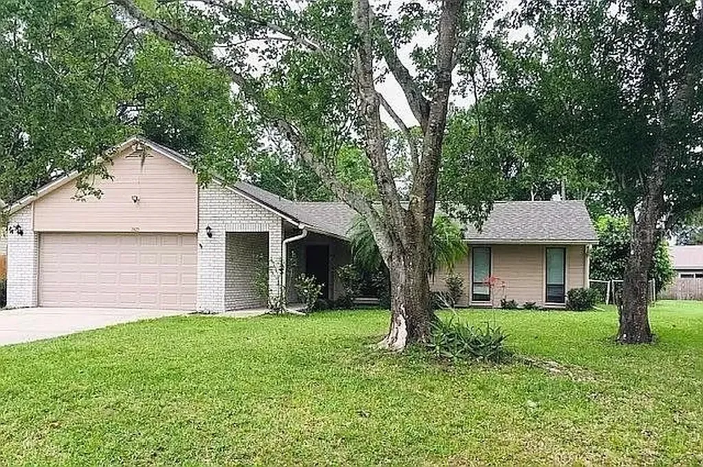 2425 Tamarind Drive Edgewater FL 32141