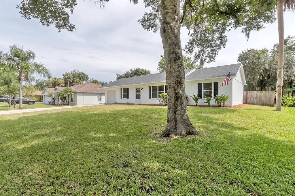 1321 Sabal Palm Drive Edgewater FL 32132