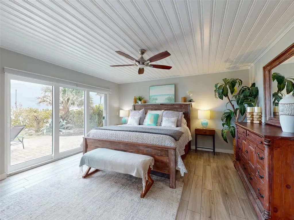 1011 Hill Street New Smyrna Beach FL 32169