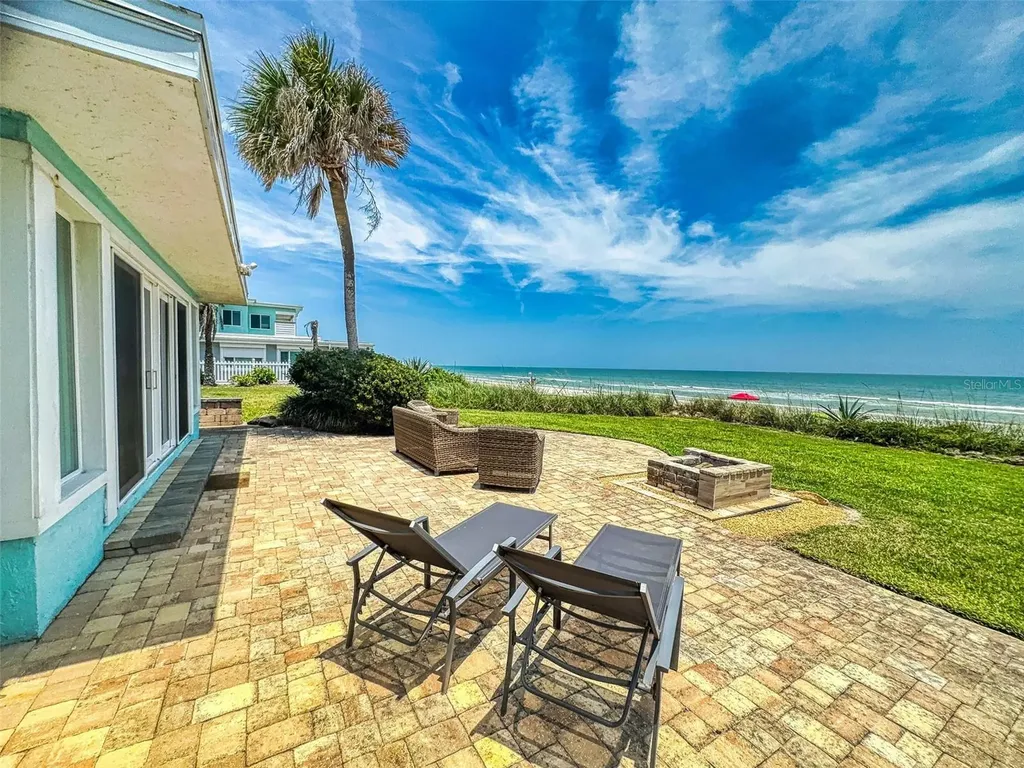 1011 Hill Street New Smyrna Beach FL 32169