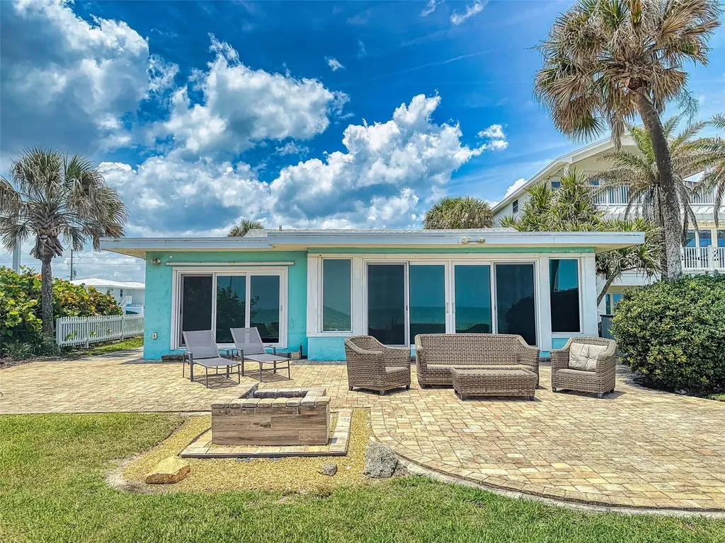 1011 Hill Street New Smyrna Beach FL 32169
