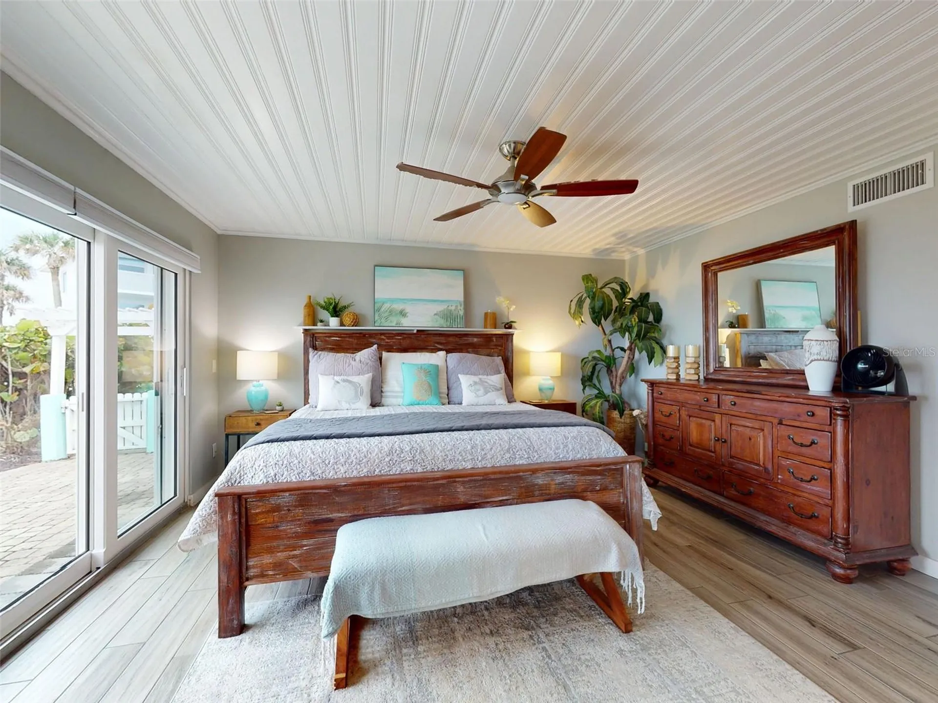1011 Hill Street New Smyrna Beach FL 32169