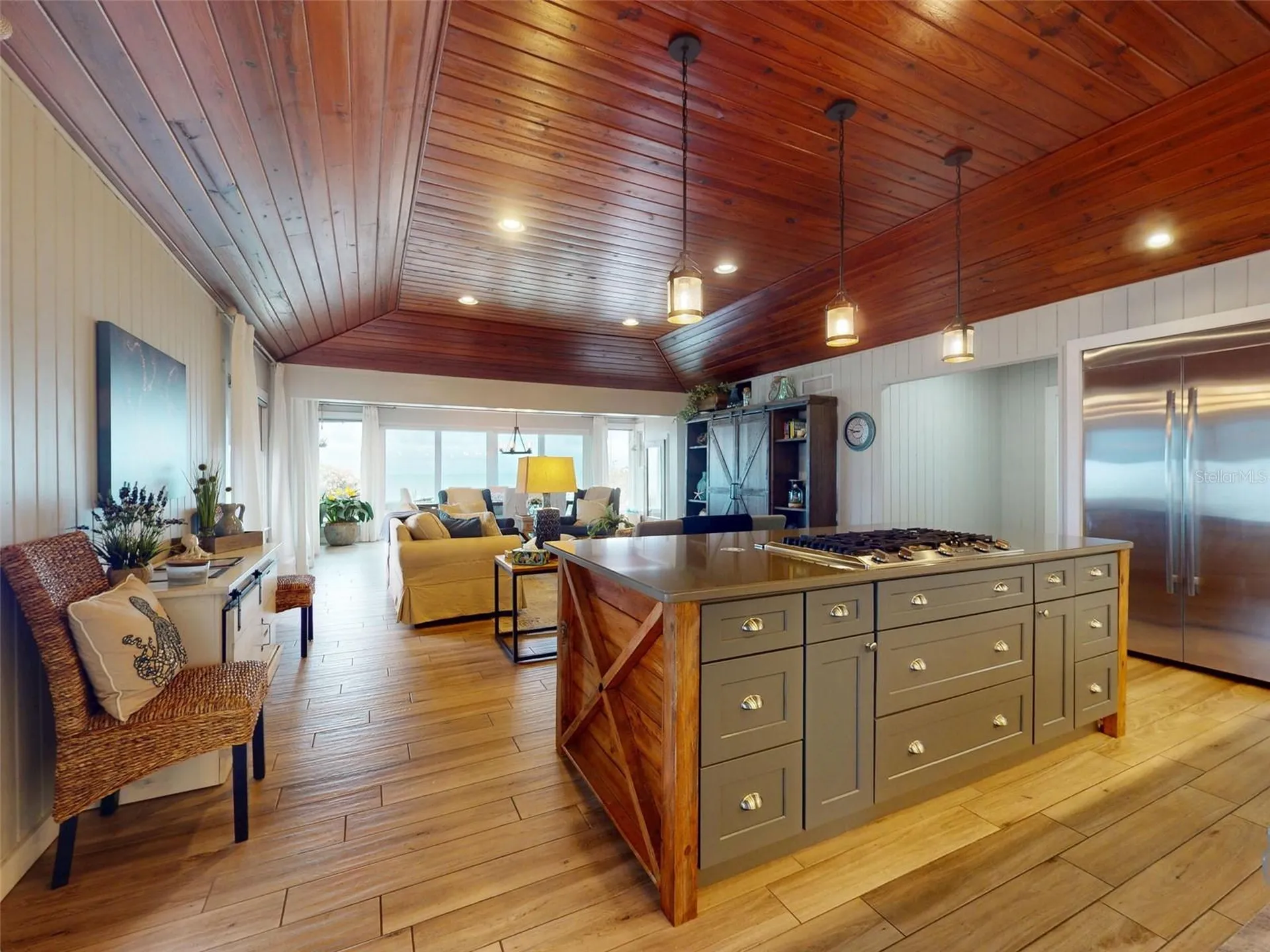 1011 Hill Street New Smyrna Beach FL 32169