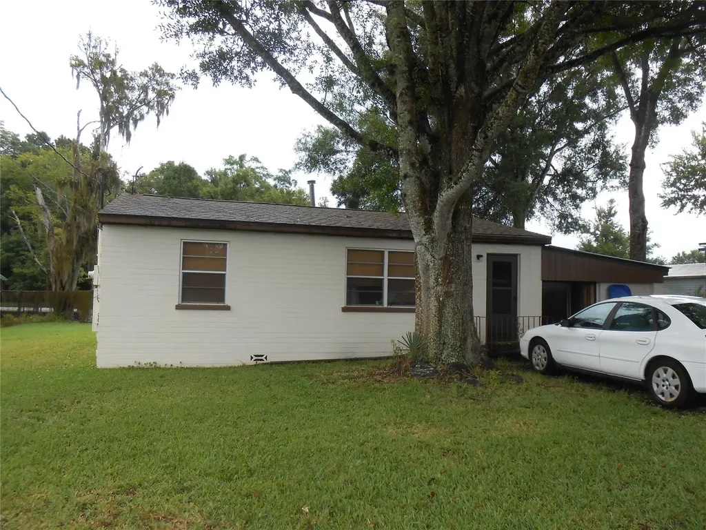 1455 Frances Drive Daytona Beach FL 32124
