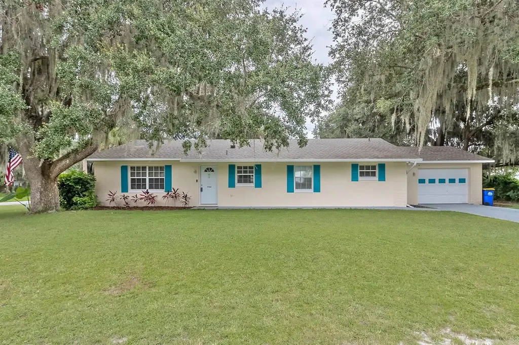 1704 Needle Palm Drive Edgewater FL 32132