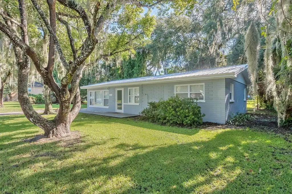 1705 Royal Palm Drive Edgewater FL 32132
