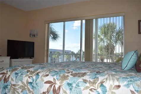 325 N Causeway New Smyrna Beach FL 32169