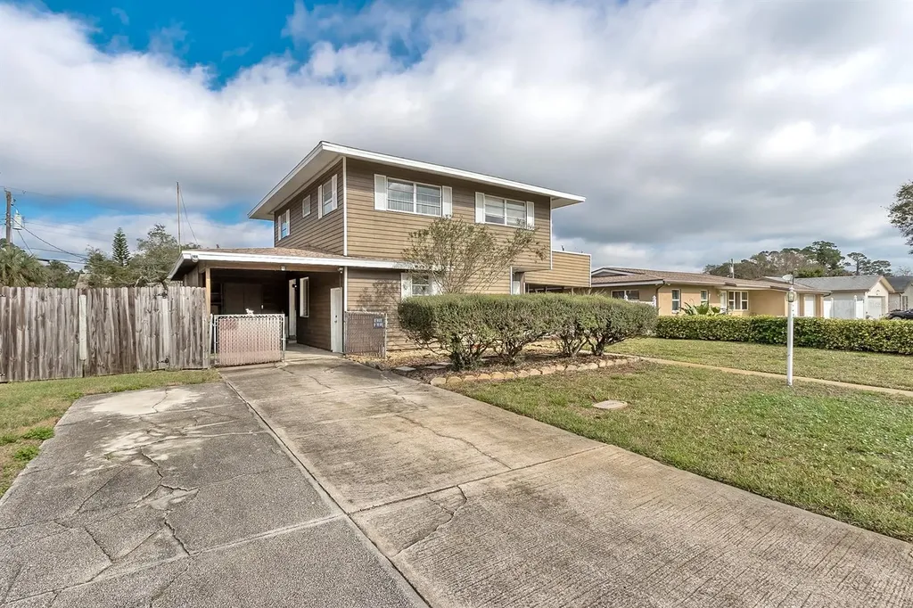 1324 Woodbine Street Daytona Beach FL 32114