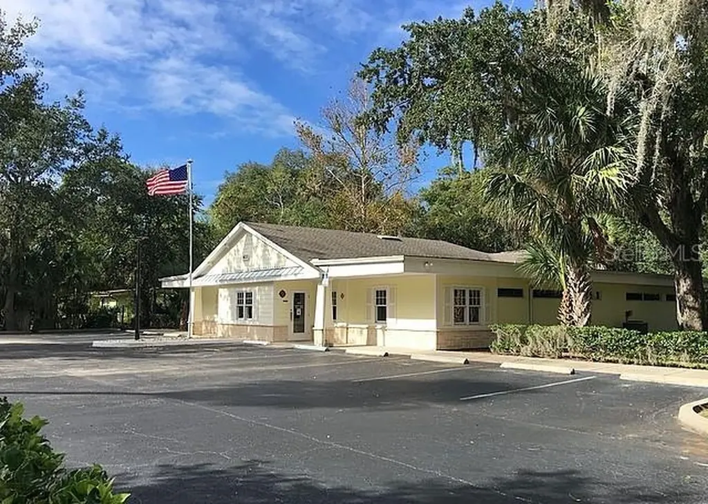 633 Dunlawton Avenue Port Orange FL 32127