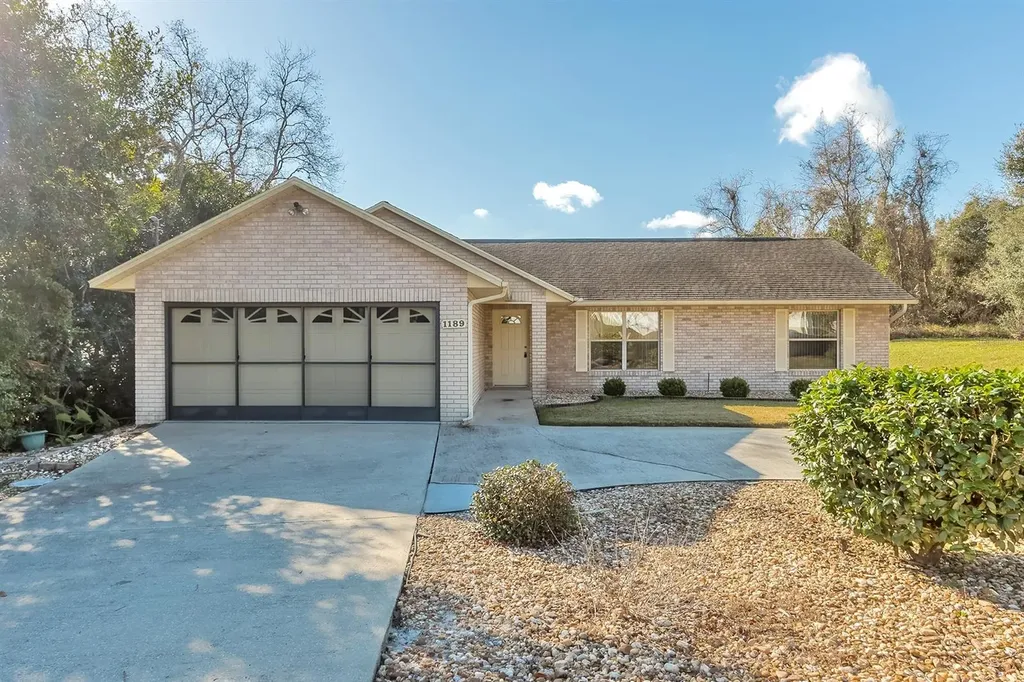 1189 S Cooper Drive Deltona FL 32725