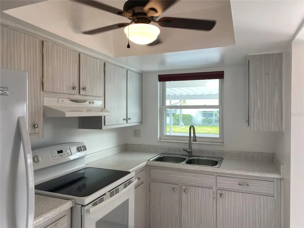 6051 Lilli Way Bradenton FL 34207