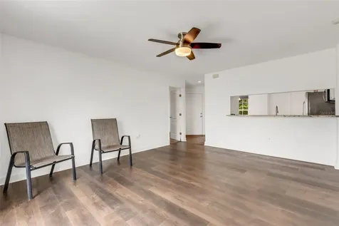 1049 View Pointe Circle Lake Wales FL 33853