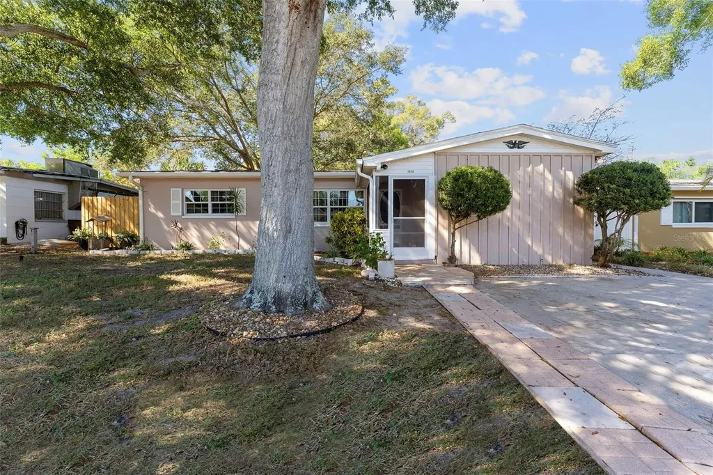 1070 2nd Street SW Largo FL 33770