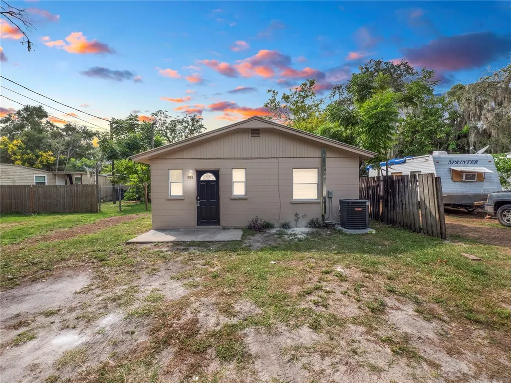 904 Wasena Avenue Lakeland FL 33815