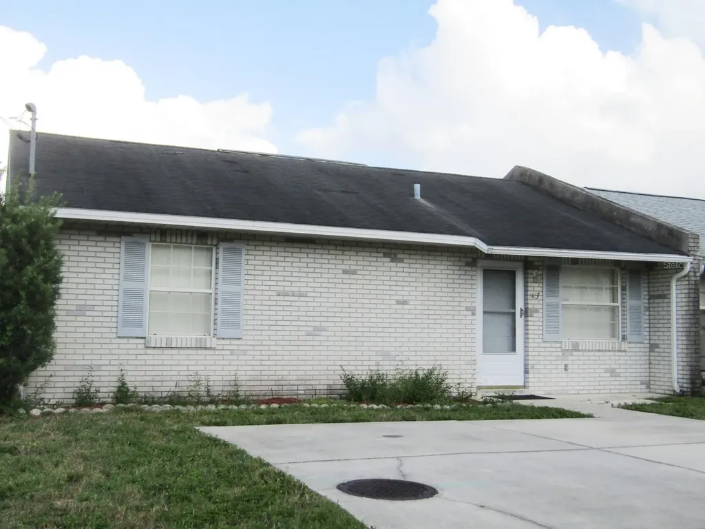 1413 Thousand Roses Drive S Lake Wales FL 33853