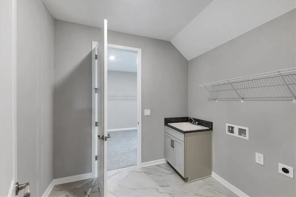 5805 Millennium Silver Court Sarasota FL 34238
