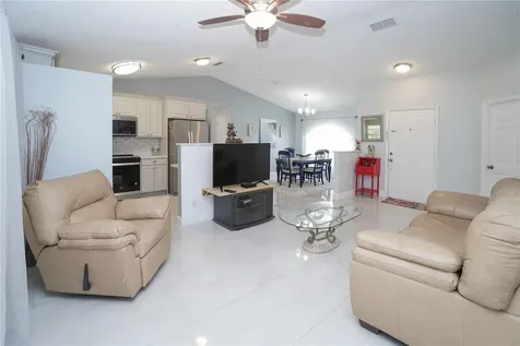568 Oak Branch Circle Kissimmee FL 34758