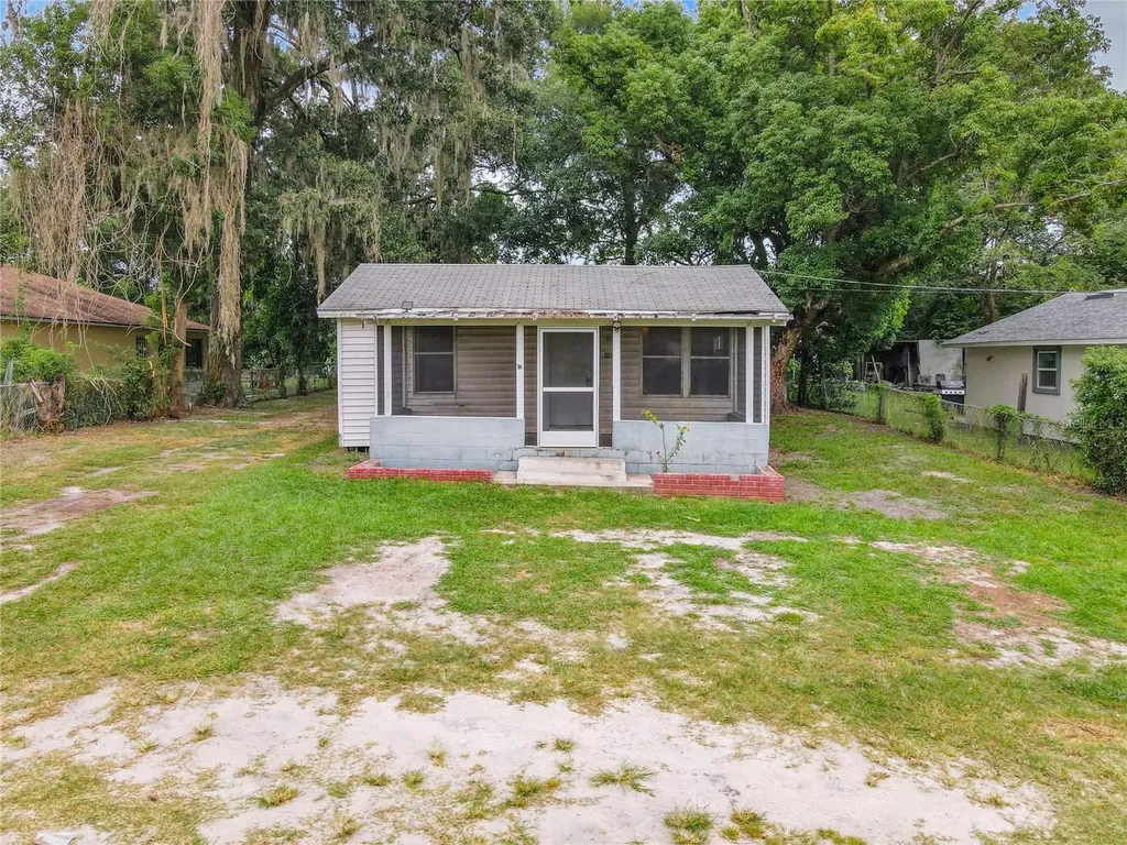 5029 Mcdonald Road Zellwood FL 32798